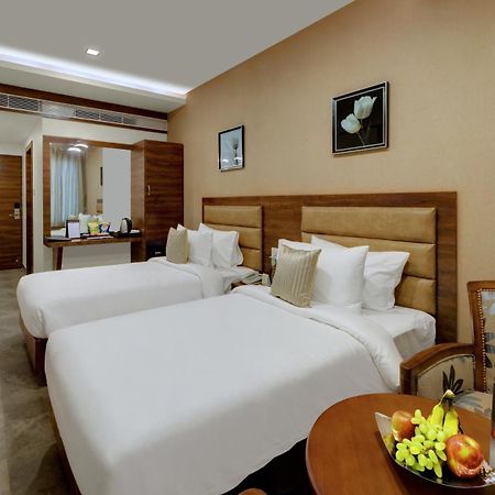 The Fern Residency, Bhuj Hotel Luaran gambar